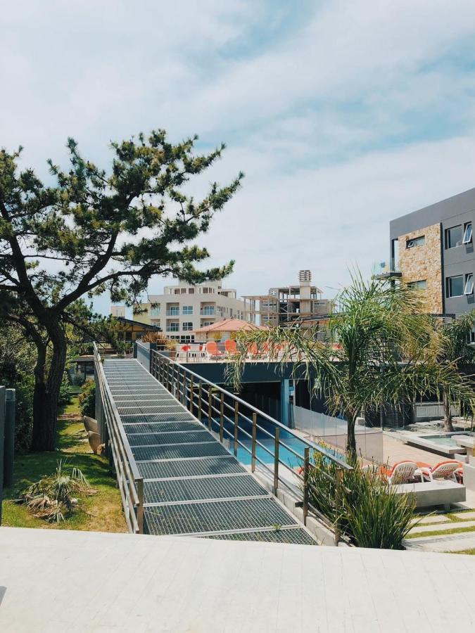 Aparthotel Aguas De Oro Villa Gesell Esterno foto